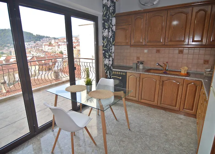 Διαμέρισμα Panos View-private Parking *