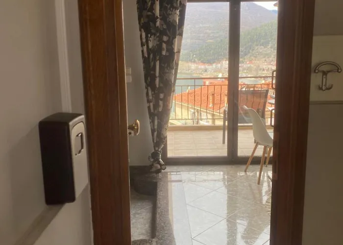 Διαμέρισμα Panos View-private Parking *
